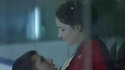 فحش نگار پیئر ووڈمین نے یوکرینی دشا کو پورن الکسیس اپنے اظہار کا موقع فراہم کیا۔
