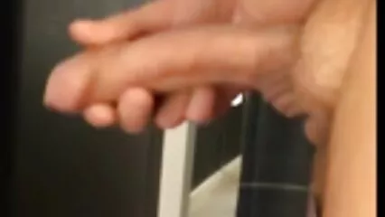 میش جمپ سوٹ میں تھائی جلد کو پیٹنا۔ پورن استار شهوانی