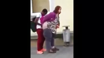 غیر منطقی بیلے کلیئر نے اچانک ایک پرجوش اور نرم چدائی چاہی۔ جوان ترین پورن استار جهان