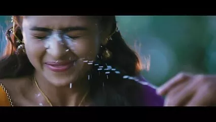 گھوبگھرالی بالوں والی لڑکی بنی نے اپنے اولین فیلم پورن ساخته شده ہموار پیروں سے کرسٹوف کے لنڈ کو فتح کیا۔