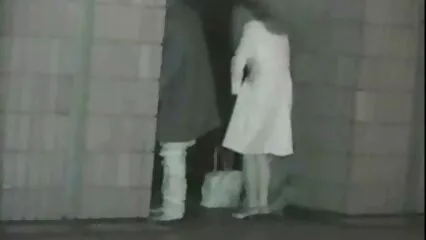 زیر فیلم سوپر پورن استار ناف بالوں کی جھاڑی۔